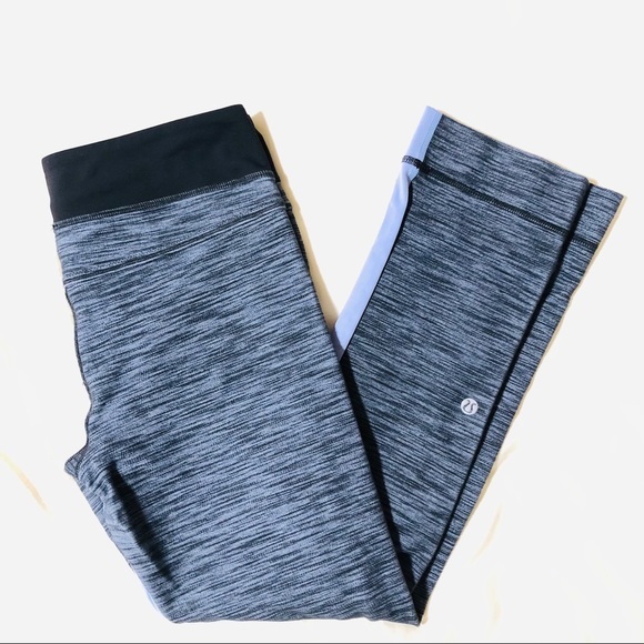 Lululemon two tone straight cropped leggings - Picture 2 of 9